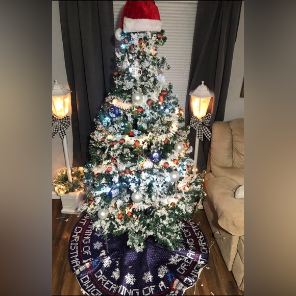 EUC The Office Dwight Christmas Tree Skirt - Picture 4 of 4